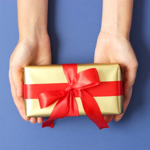 受け取った瞬間に印象に残る面白いノベルティ