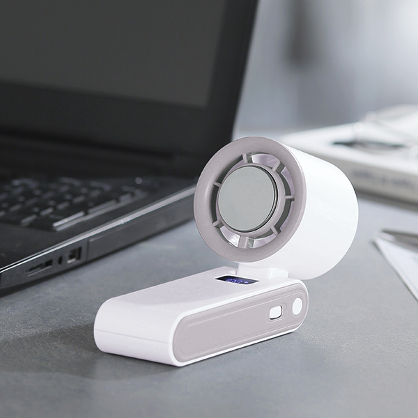 100段階風量調整3WAYペルチェファン