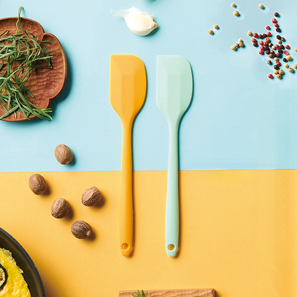 IROCA　シリコンスパチュラ